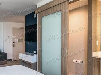 Stain Grade Veneer Door